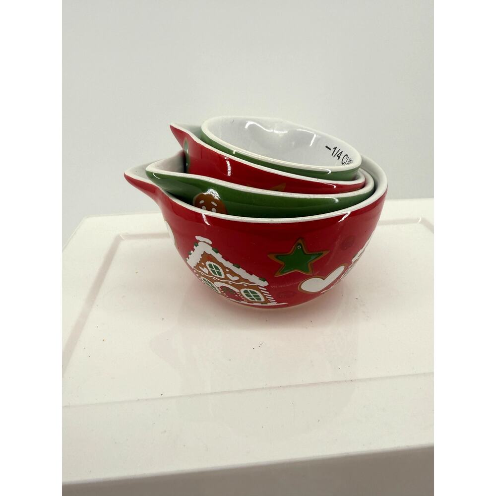 Christmas Ceramic Nesting Mixing Bowls Gingerbread House Holiday Baking Set of 4